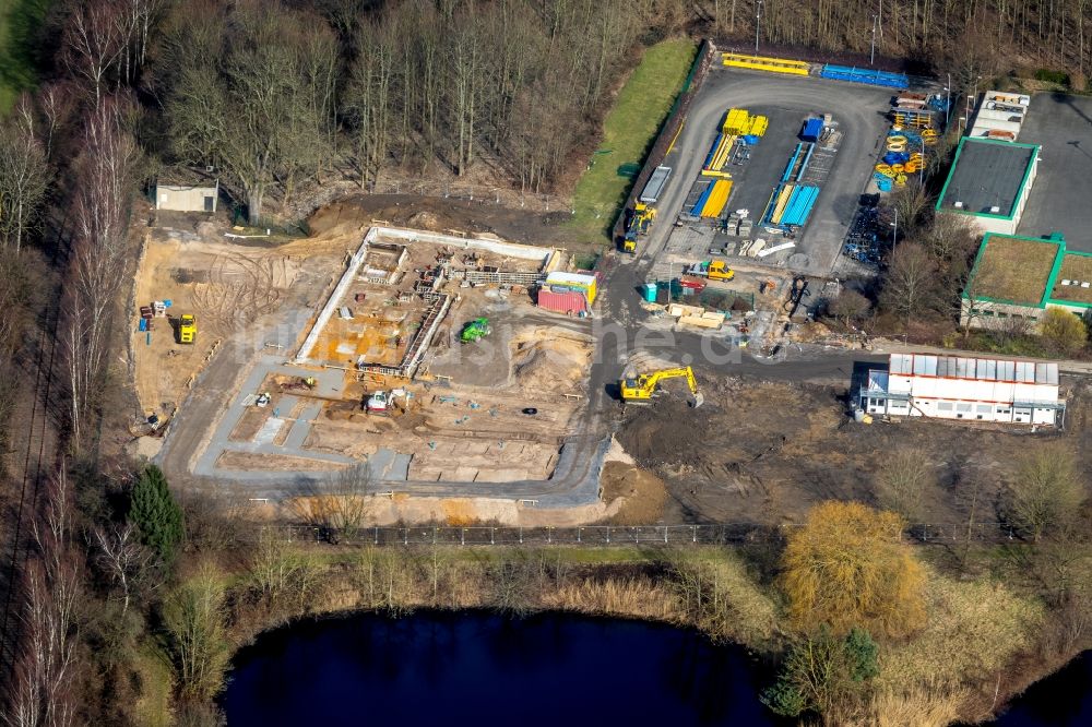 Hattingen aus der Vogelperspektive: Bürogebäude des Geschäftshauses der Stadtwerke Hattingen GmbH am Weg zum Wasserwerk in Hattingen im Bundesland Nordrhein-Westfalen, Deutschland