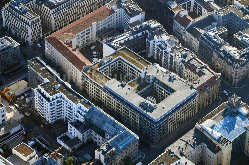 Berlin aus der Vogelperspektive: Bürogebäude des Geschäftshauses der Vattenfall Europe Sales GmbH an der Chauseestraße im Ortsteil Mitte in Berlin, Deutschland