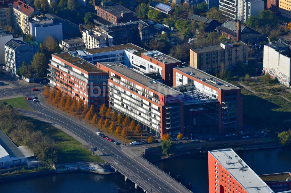 Luftbild Berlin - Bürogebäude des Geschäftshauses ver.di Landesbezirk Berlin-Brandenburg an der Köpenicker Straße in Berlin, Deutschland