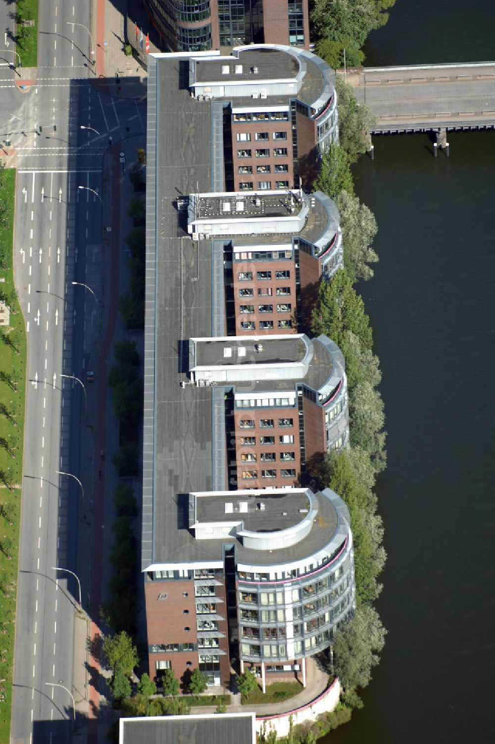 Luftbild Hamburg - Bürogebäude in Hamburg Hammerbrook