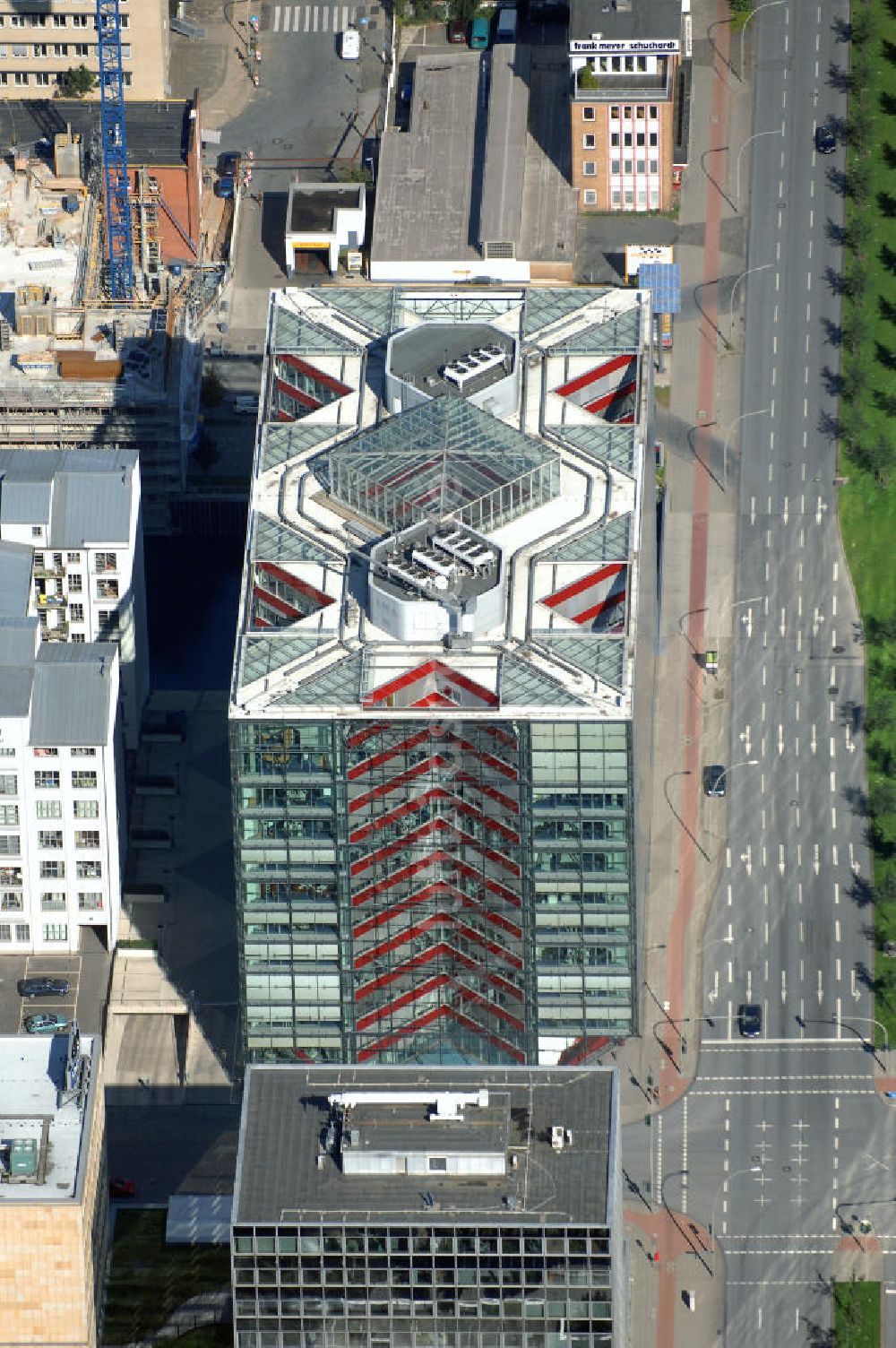 Hamburg aus der Vogelperspektive: Bürogebäude in Hamburg Hammerbrook