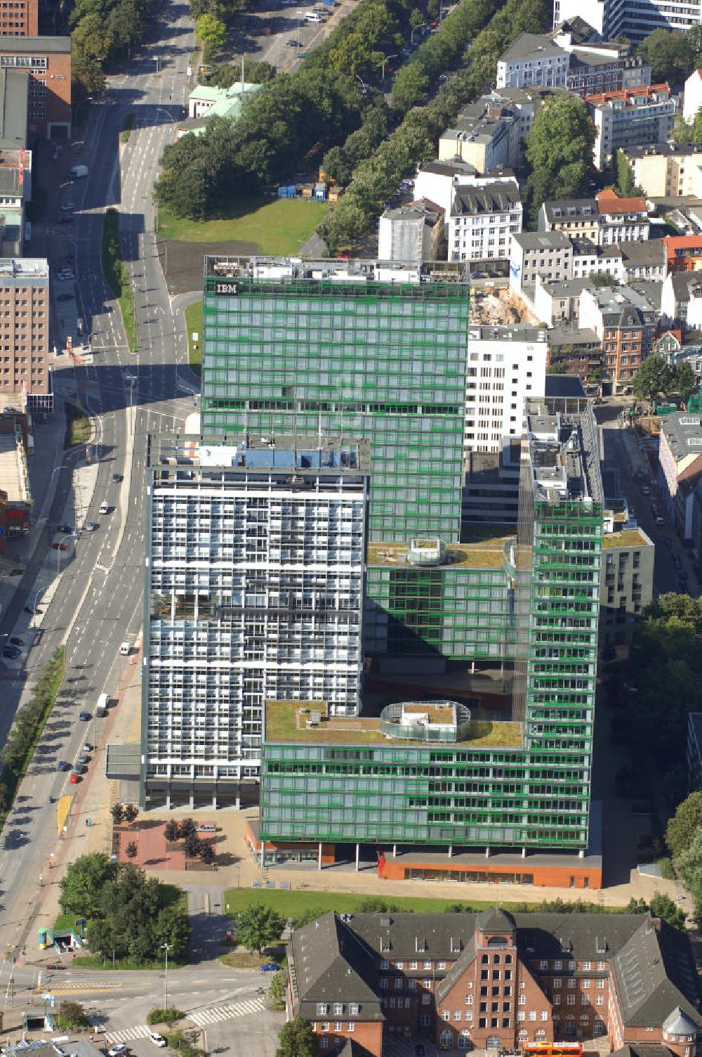 Hamburg aus der Vogelperspektive: Bürogebäude in Hamburg Sankt Georg