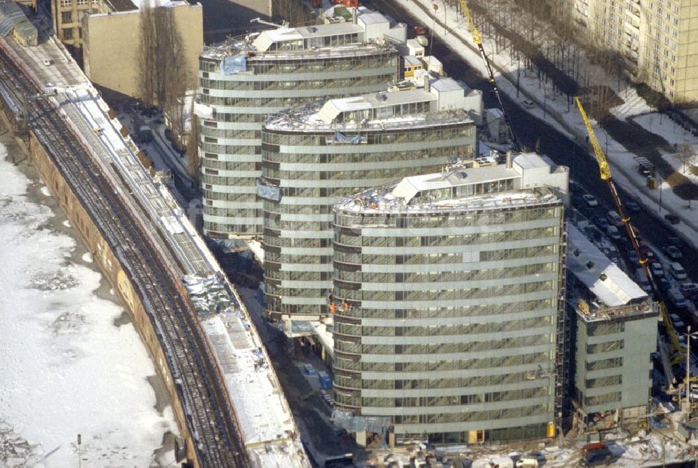 Berlin aus der Vogelperspektive: Bürogebäude Jannowitzbrücke in Berlin - Mitte 1995