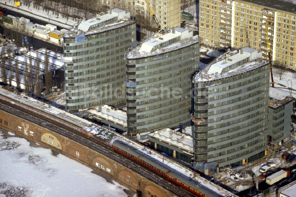 Luftaufnahme Berlin - Bürogebäude Jannowitzbrücke in Berlin - Mitte 1995