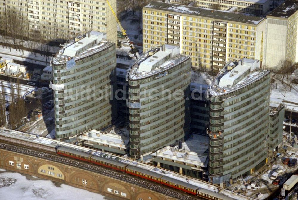 Luftbild Berlin - Bürogebäude Jannowitzbrücke in Berlin - Mitte 1995