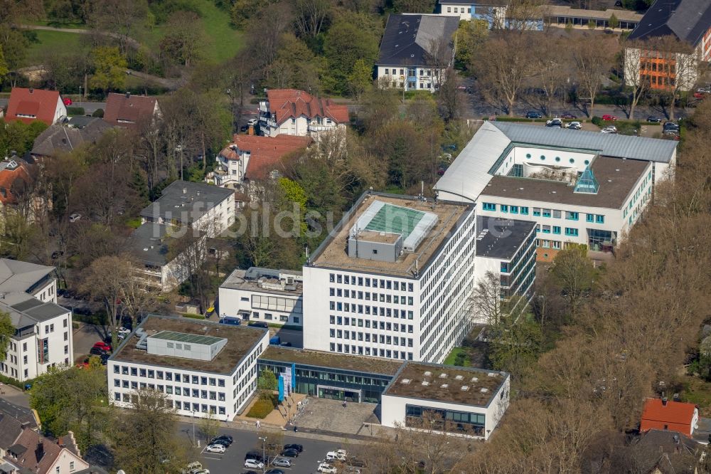 Unna von oben - Bürogebäude der Kreisverwaltung Unna in Unna im Bundesland Nordrhein-Westfalen, Deutschland