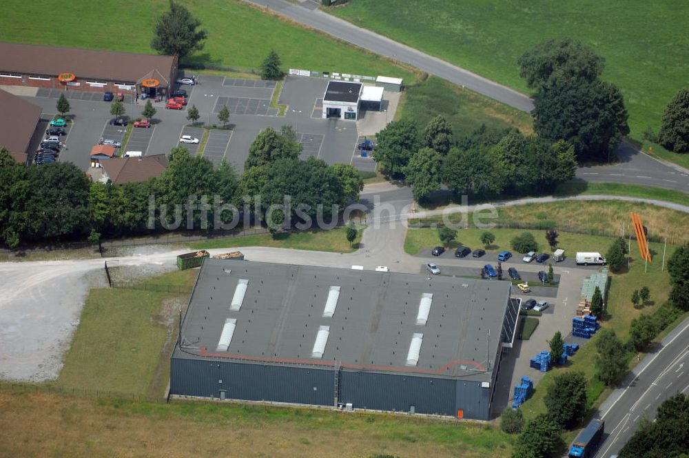 Luftaufnahme Bergkamen - Rünthe - Bürogebäude mit Logistikzentrum der Finnveden Bulten GmbH in Bergkamen-Rünthe