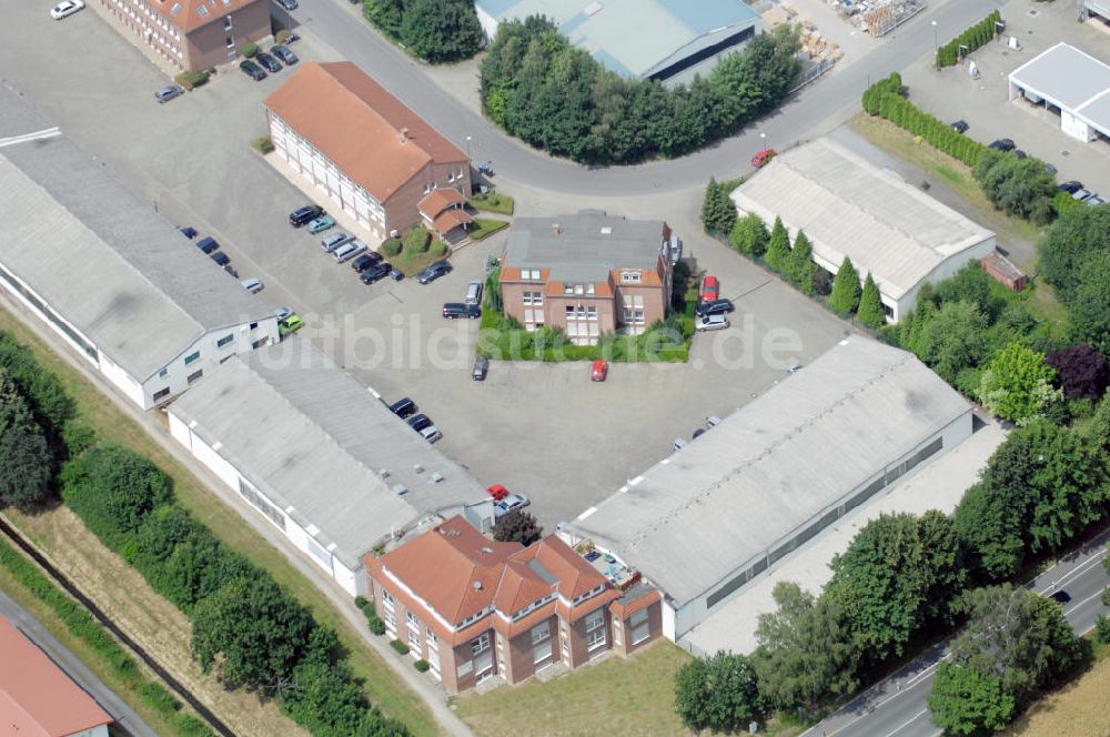 Kamen-Heeren aus der Vogelperspektive: Bürogebäude und Produktionshallen im Gewerbegebiet Südfeld / Widestrasse in Kamen-Heeren