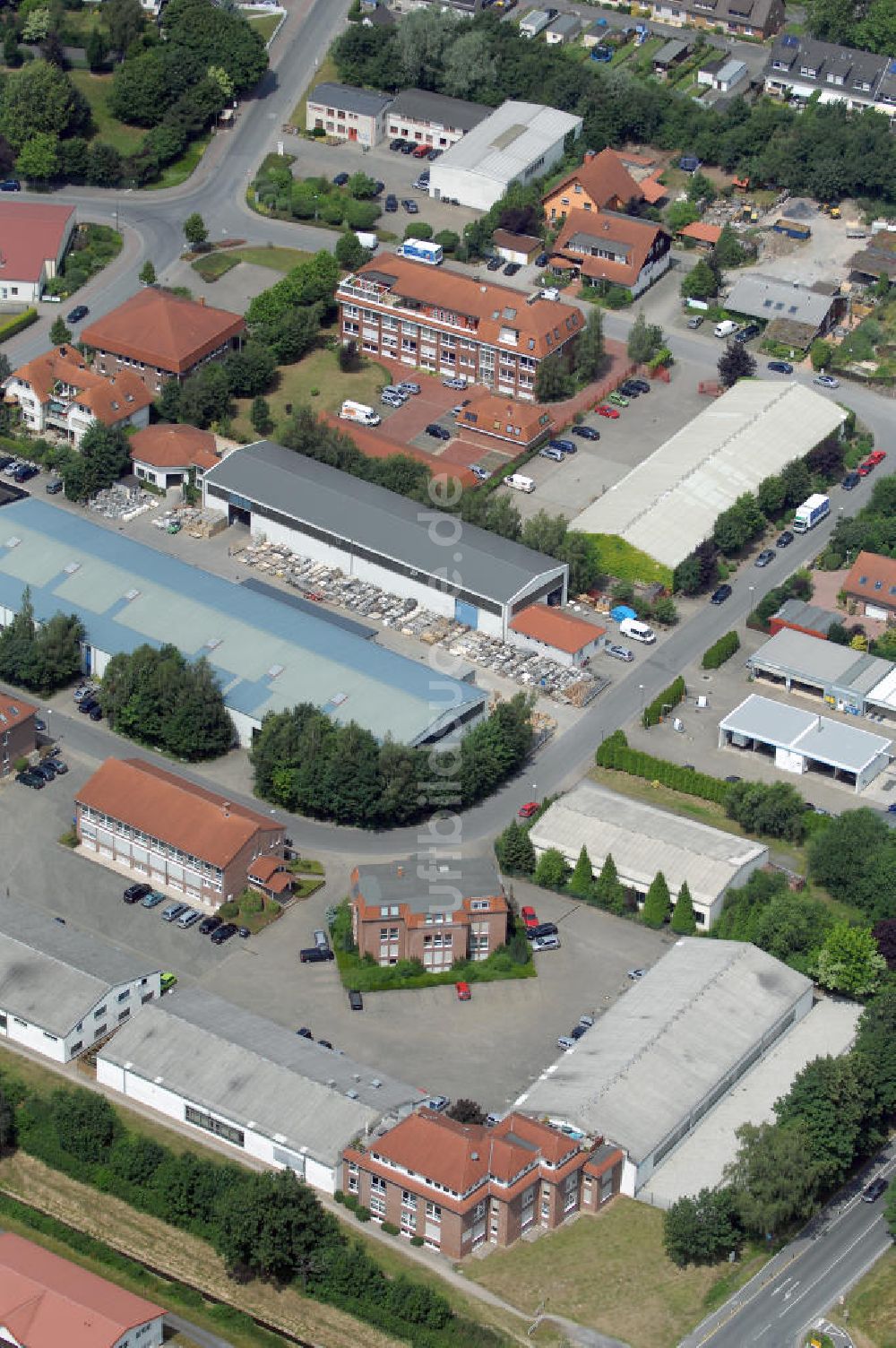 Kamen-Heeren von oben - Bürogebäude und Produktionshallen im Gewerbegebiet Südfeld / Widestrasse in Kamen-Heeren