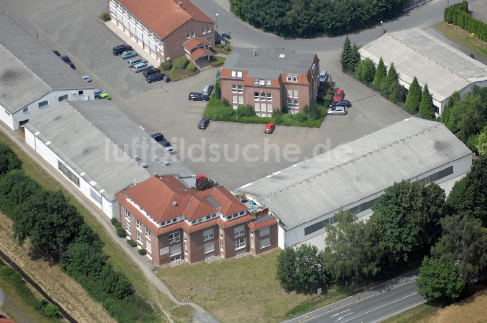 Luftbild Kamen-Heeren - Bürogebäude und Produktionshallen im Gewerbegebiet Südfeld / Widestrasse in Kamen-Heeren