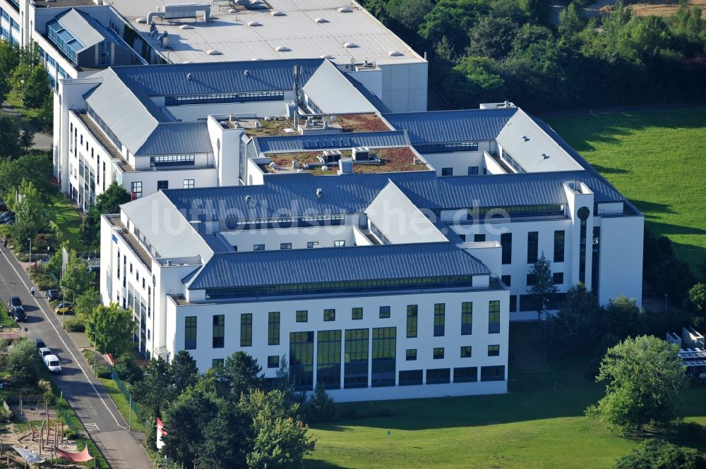 Luftaufnahme Schwalbach - Bürogebäude in Schwalbach im Taunus im Bundesland Hessen