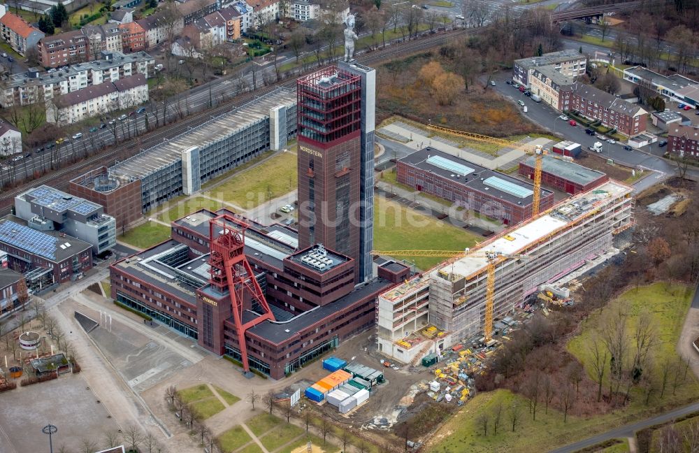 Gelsenkirchen von oben - Bürogebäude des Verwaltungs- und Geschäftshauses der Vivawest Wohnen GmbH in Gelsenkirchen im Bundesland Nordrhein-Westfalen