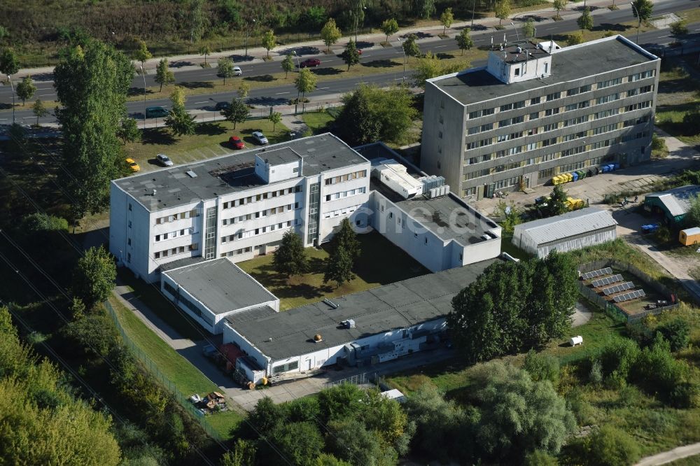 Luftbild Berlin - Bürogebäude der Wahl ElektroTechnik GmbH in Berlin