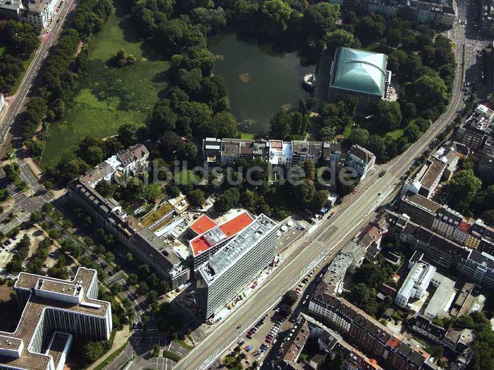 Düsseldorf (NRW) aus der Vogelperspektive: Bürohaus in der Reichsstraße - Düsseldorf (NRW)