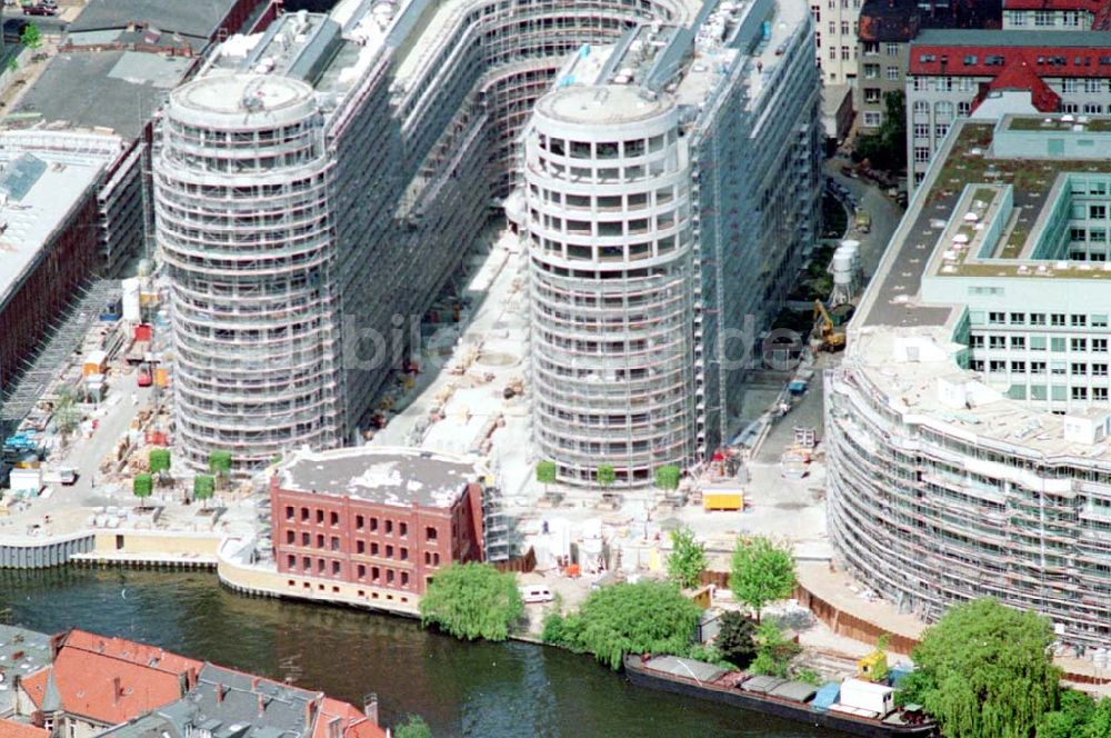 Berlin von oben - 23.06.1994 Bürohausbau Spreebogen Moabit