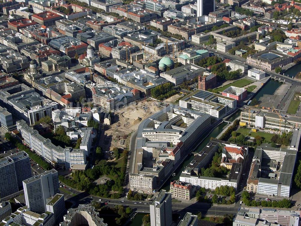 Luftaufnahme Berlin - Bürohauses am Auswärtigen Amt am Spittelmarkt in Berlin - Mitte