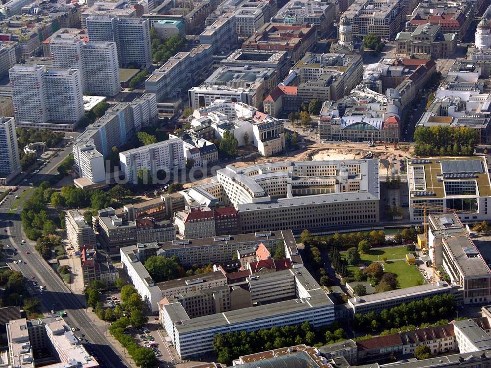 Luftbild Berlin - Bürohauses am Auswärtigen Amt am Spittelmarkt in Berlin - Mitte