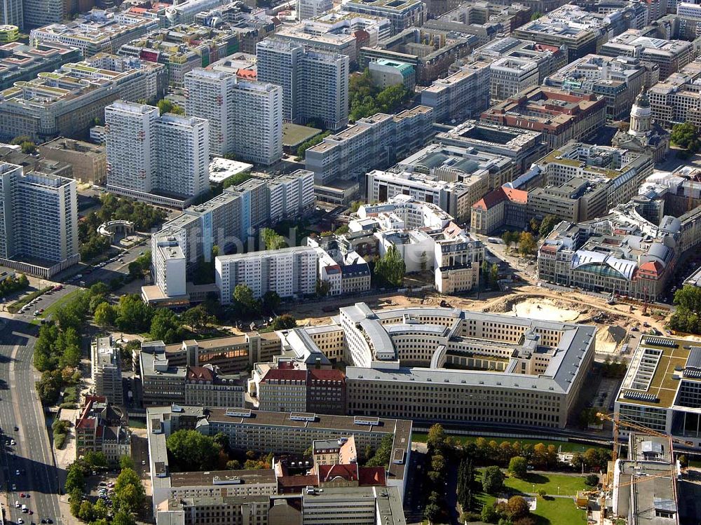 Luftaufnahme Berlin - Bürohauses am Auswärtigen Amt am Spittelmarkt in Berlin - Mitte