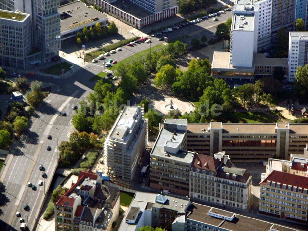 Berlin von oben - Bürohauses am Auswärtigen Amt am Spittelmarkt in Berlin - Mitte