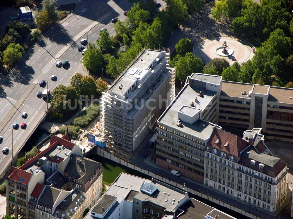 Berlin aus der Vogelperspektive: Bürohauses am Auswärtigen Amt am Spittelmarkt in Berlin - Mitte