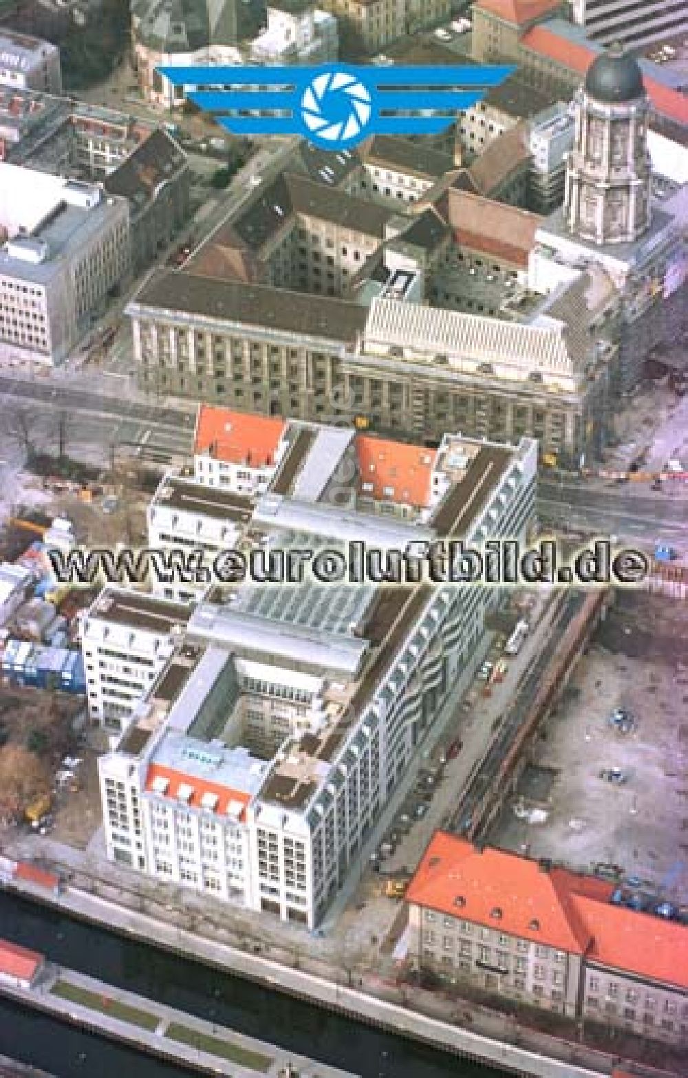 Luftbild Berlin - Bürohausneubau an der Jüdenstraße in Berlin - Mitte.