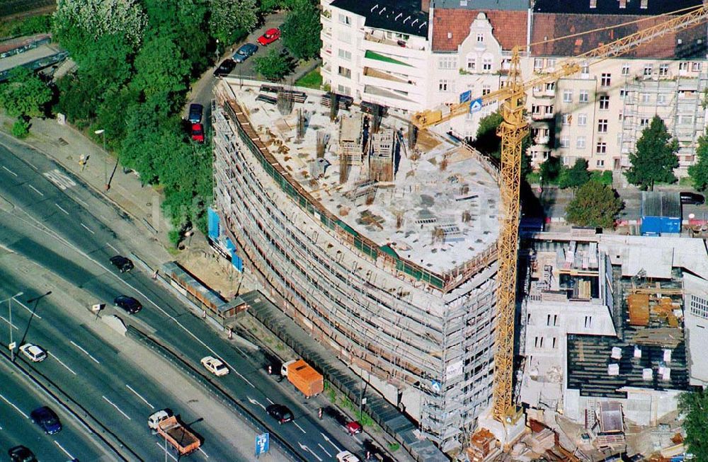 Berlin aus der Vogelperspektive: Bürohausneubau am Stadtring im Bereich ICC / Funkturm