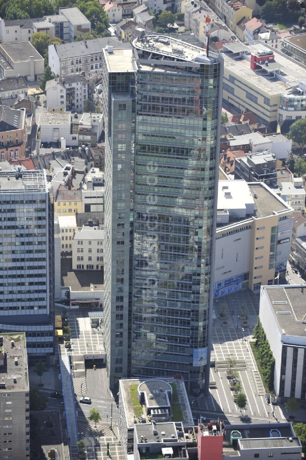 Offenbach am Main aus der Vogelperspektive: Bürohochhaus City Tower an der Berliner Straße in Offenbach am Main