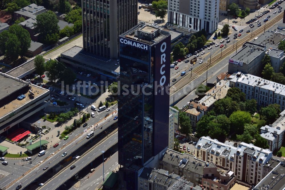 Warschau von oben - Bürohochhaus ORCO Tower im Bezirk Ochota in der Innenstadt von Warschau in Polen