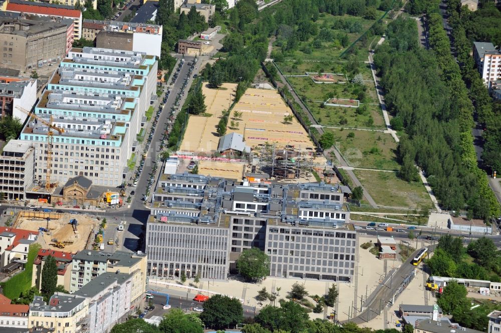 Berlin aus der Vogelperspektive: Bürokomplex in Berlin / Mitte im Bundesland Berlin