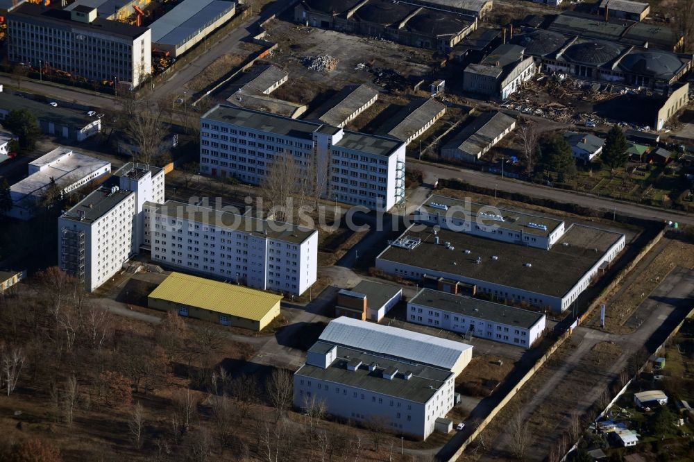 Luftaufnahme Berlin - Bürokomplex der Deutsche Telekom AG in der Köpeniker-Straße 146 in Berlin-Karlshorst