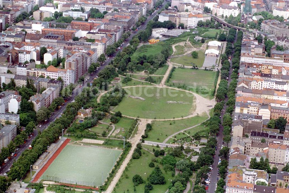 Luftbild Berlin Kreuzbert - 25.06.1995 Bürokomplexbau Hohenschönhausen am Obersee