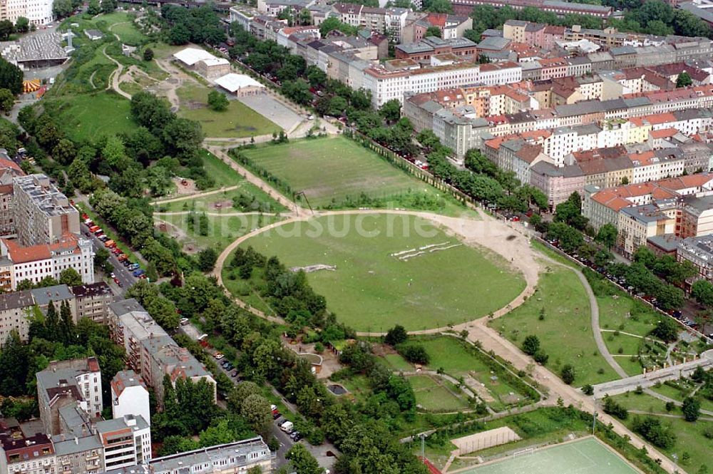 Luftaufnahme Berlin Kreuzbert - 25.06.1995 Bürokomplexbau Hohenschönhausen am Obersee