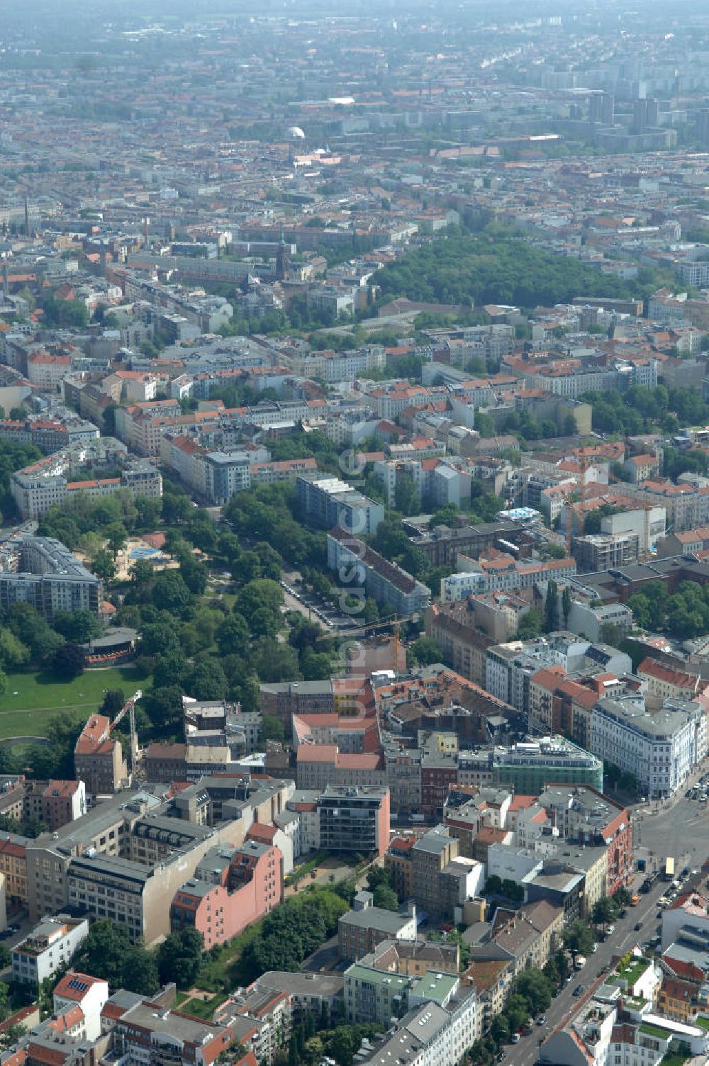 Luftaufnahme Berlin - Brunnenstrasse / Torstrasse in 10119 Berlin - Mitte am Rosenthaler Platz