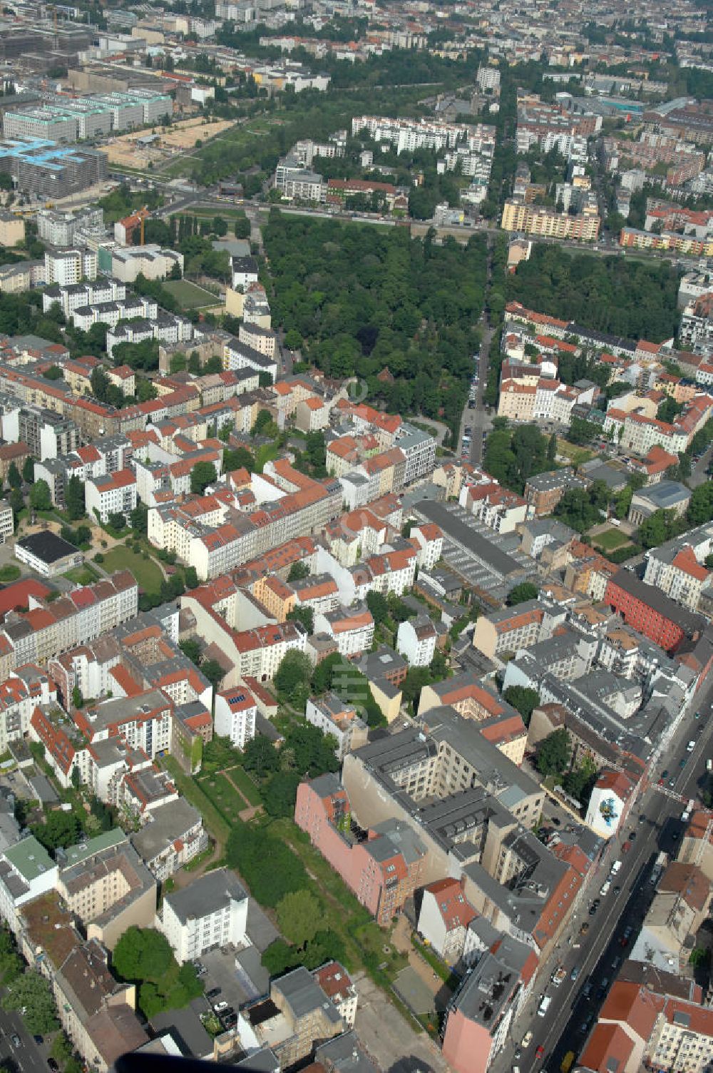 Luftaufnahme Berlin - Brunnenstrasse / Torstrasse in 10119 Berlin - Mitte am Rosenthaler Platz