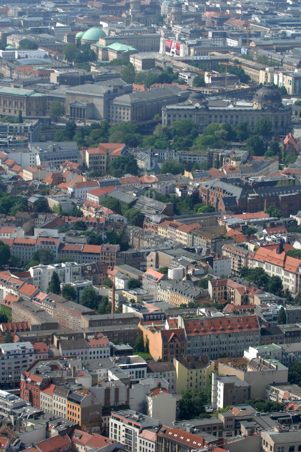 Luftbild Berlin - Brunnenstrasse / Torstrasse in 10119 Berlin - Mitte am Rosenthaler Platz