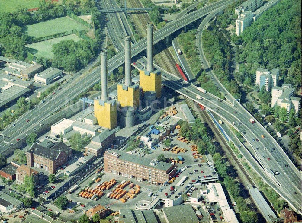 Berlin - Wilmersdorf aus der Vogelperspektive: BSR-Betriebshof und Heizkraftwerk am Wilmersdorfer Kreuz (Nähe Heidelberger Platz) in Berlin - Wilmersdorf.