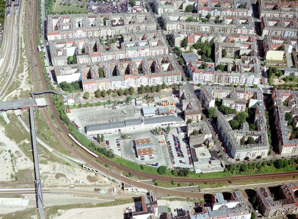 Berlin - Prenzlauer Berg von oben - BSR-Depot an der Schönhauser Allee in Berlin-Prenzlauer Berg