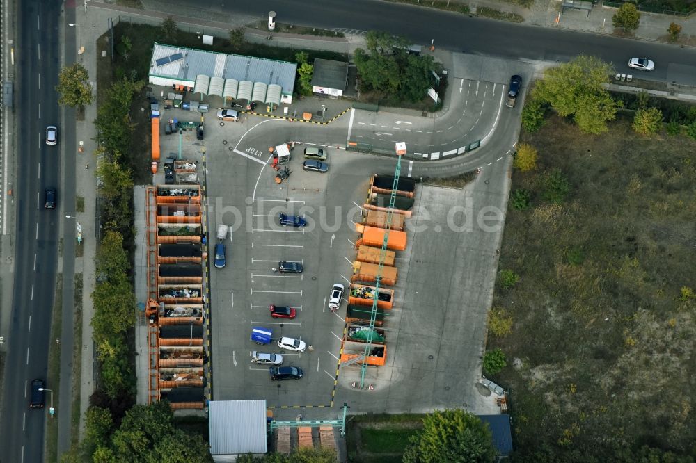 Luftaufnahme Berlin - BSR Recyclinghof Rahnsdorfer Straße in Berlin-Mahlsdorf