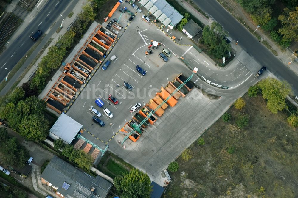 Berlin von oben - BSR Recyclinghof Rahnsdorfer Straße in Berlin-Mahlsdorf