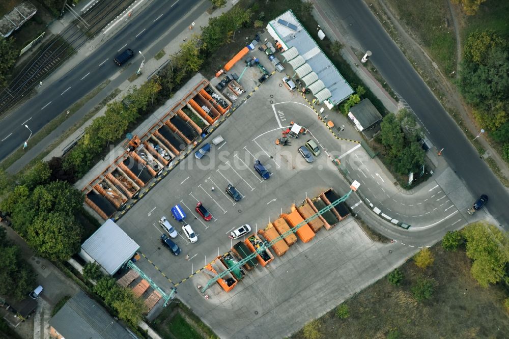 Berlin aus der Vogelperspektive: BSR Recyclinghof Rahnsdorfer Straße in Berlin-Mahlsdorf