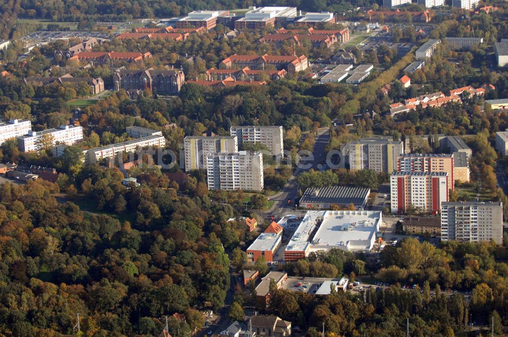 Berlin aus der Vogelperspektive: Buch mit Gelände des Klinikums, mit neugebauter Helios Klinik und Wohnbauten