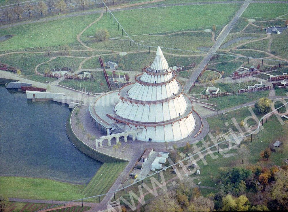 Luftbild Magdeburg / Sachsen - Anhalt - BUGA-Pyramide auf dem BUGA-Park in Magdeburg / Sachsen-Anhalt.