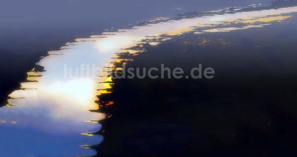 Räbel aus der Vogelperspektive: Buhnen- Landschaft an den Uferbereichen des Elbe- Flussverlaufes in Räbel im Bundesland Sachsen-Anhalt