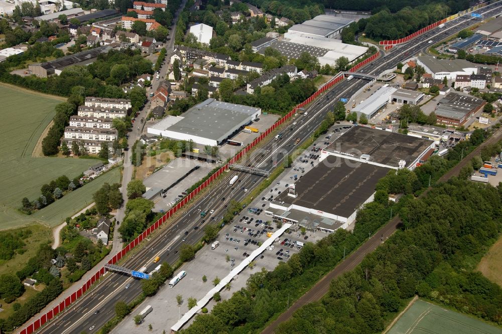 Luftaufnahme Essen - Bundesautobahn 40 in Essen im Bundesland Nordrhein-Westfalen