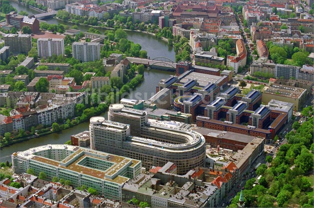 Luftbild Berlin - Moabit - Bundesinnenministerium am Spreebogen.