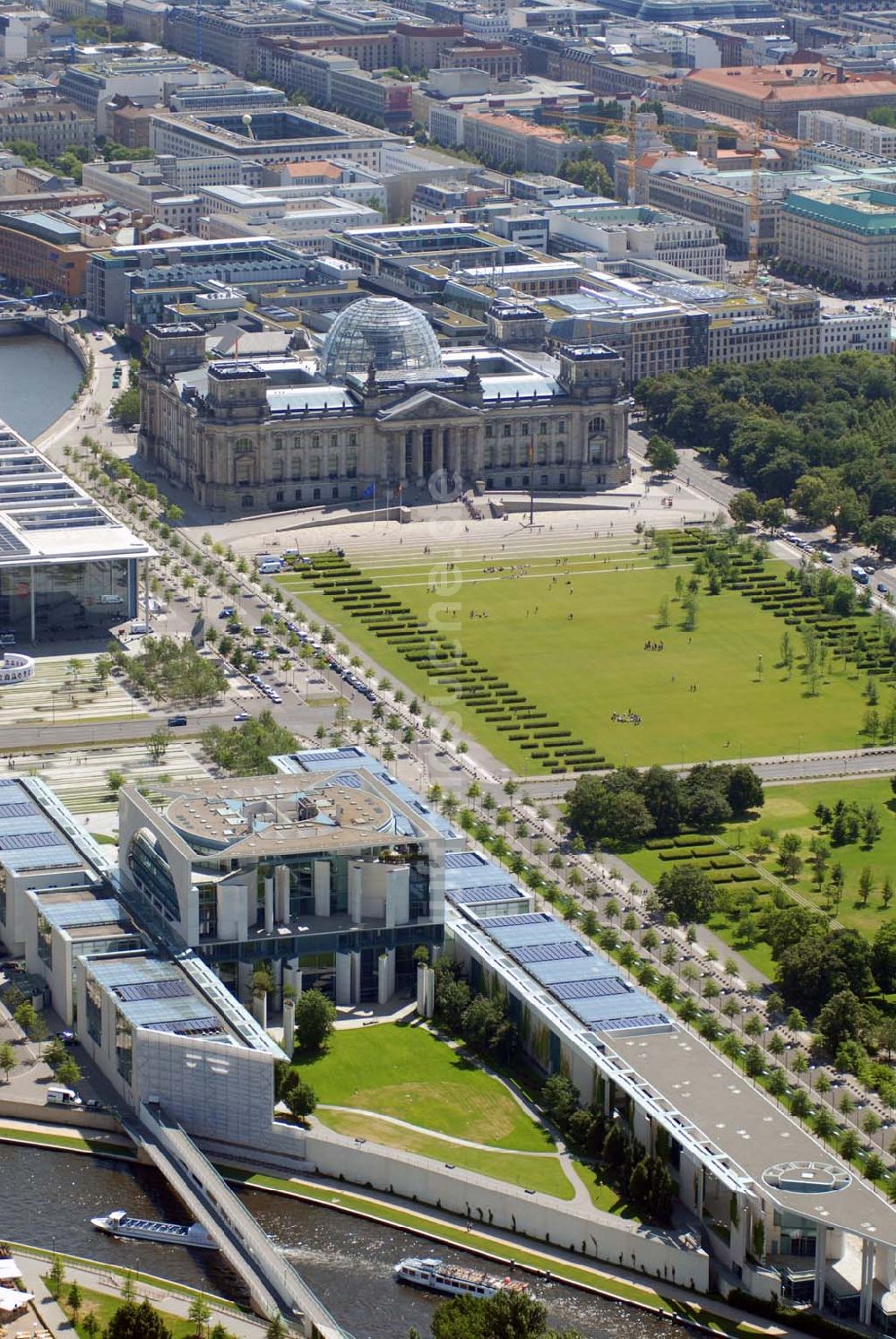 Berlin aus der Vogelperspektive: Bundeskanzleramt und Regierungsviertel in Berlin