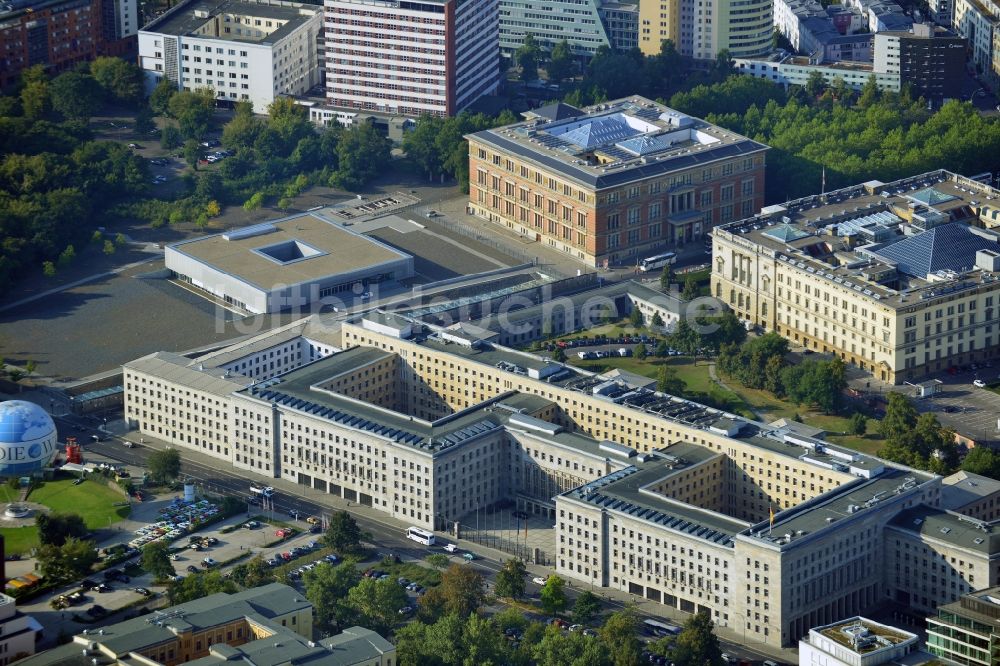 Berlin von oben - Bundesministerium der Finanzen in Berlin - Mitte