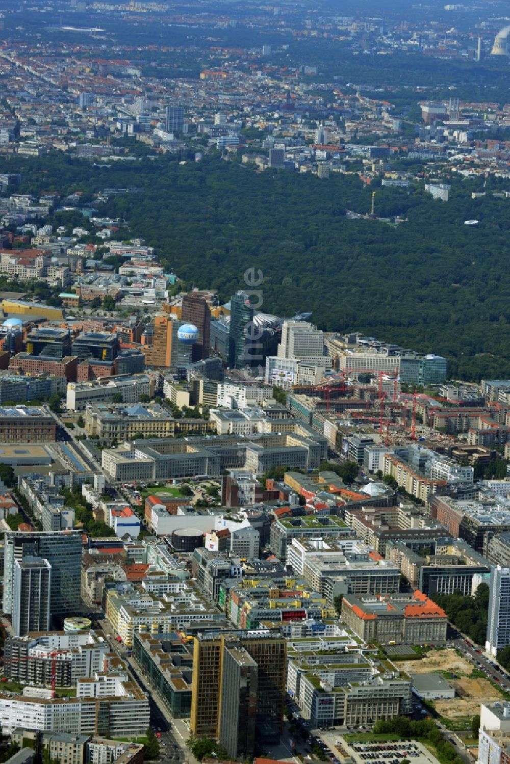 Luftbild Berlin - Bundesministerium der Finanzen / Finanzministerium an der Wilhelmstraße in Berlin - Mitte