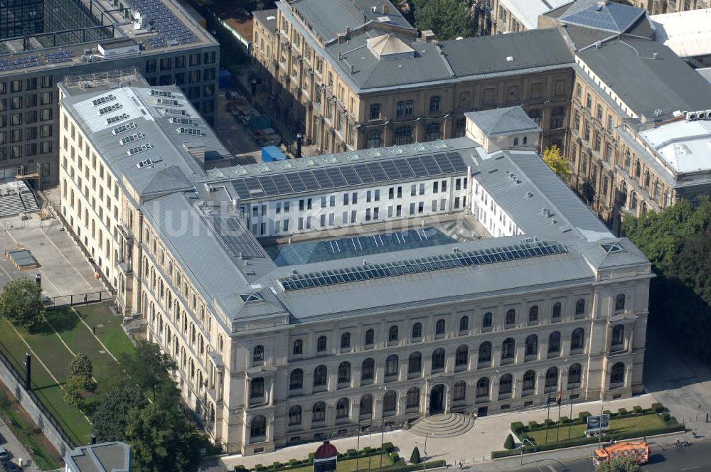 Luftaufnahme Berlin - Bundesministerium für Verkehr, Bau und Stadtentwicklung in Berlin