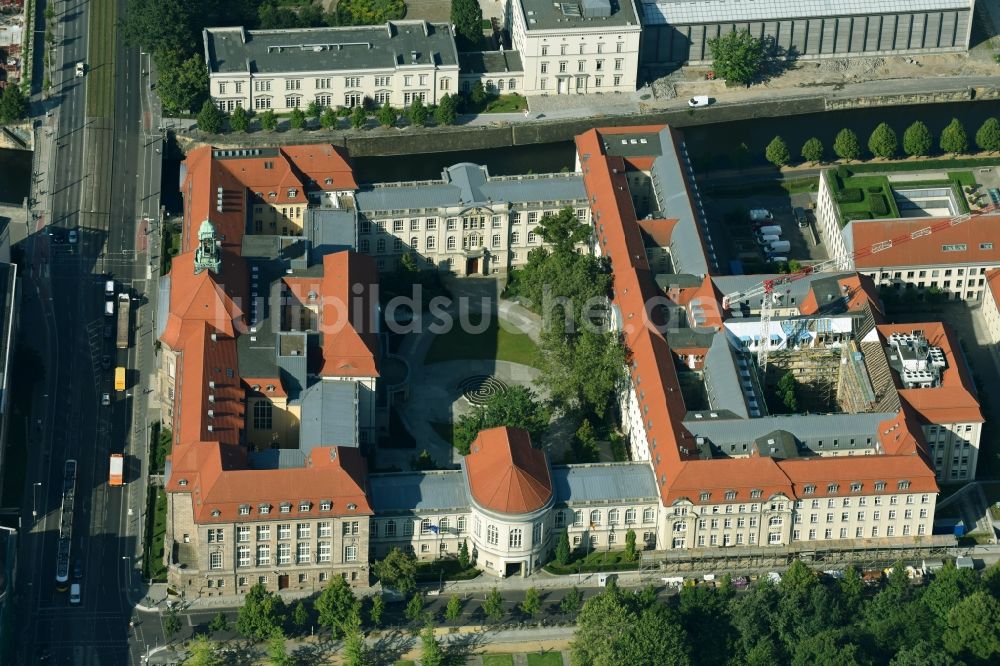 Berlin von oben - Bundesministerium für Wirtschaft und Technologie an der Invalidenstraße in Berlin